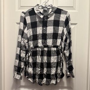 Time and Tru Black and White Buffalo Plaid Button-Down Shirt